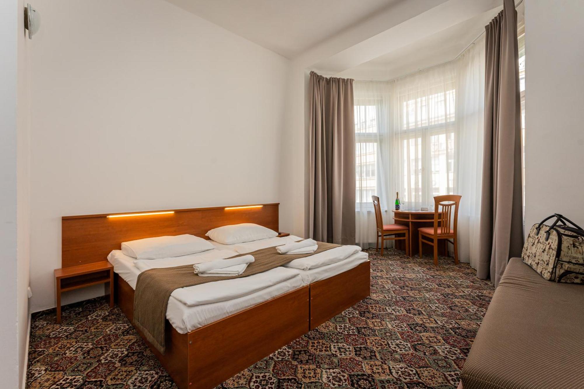 Chambre Double ou Lits Jumeaux