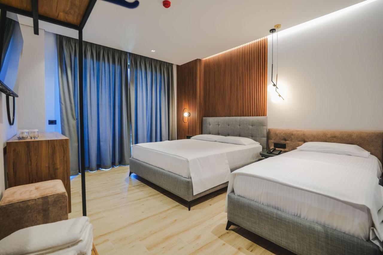 Deluxe Triple Room Sea View