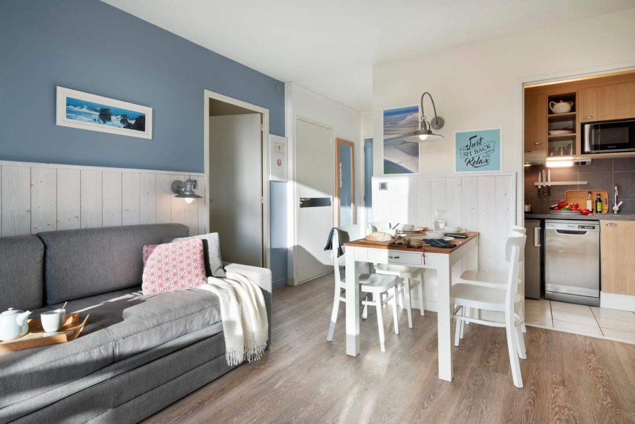 One-Bedroom Apartment Terrace or Balcony Sea View