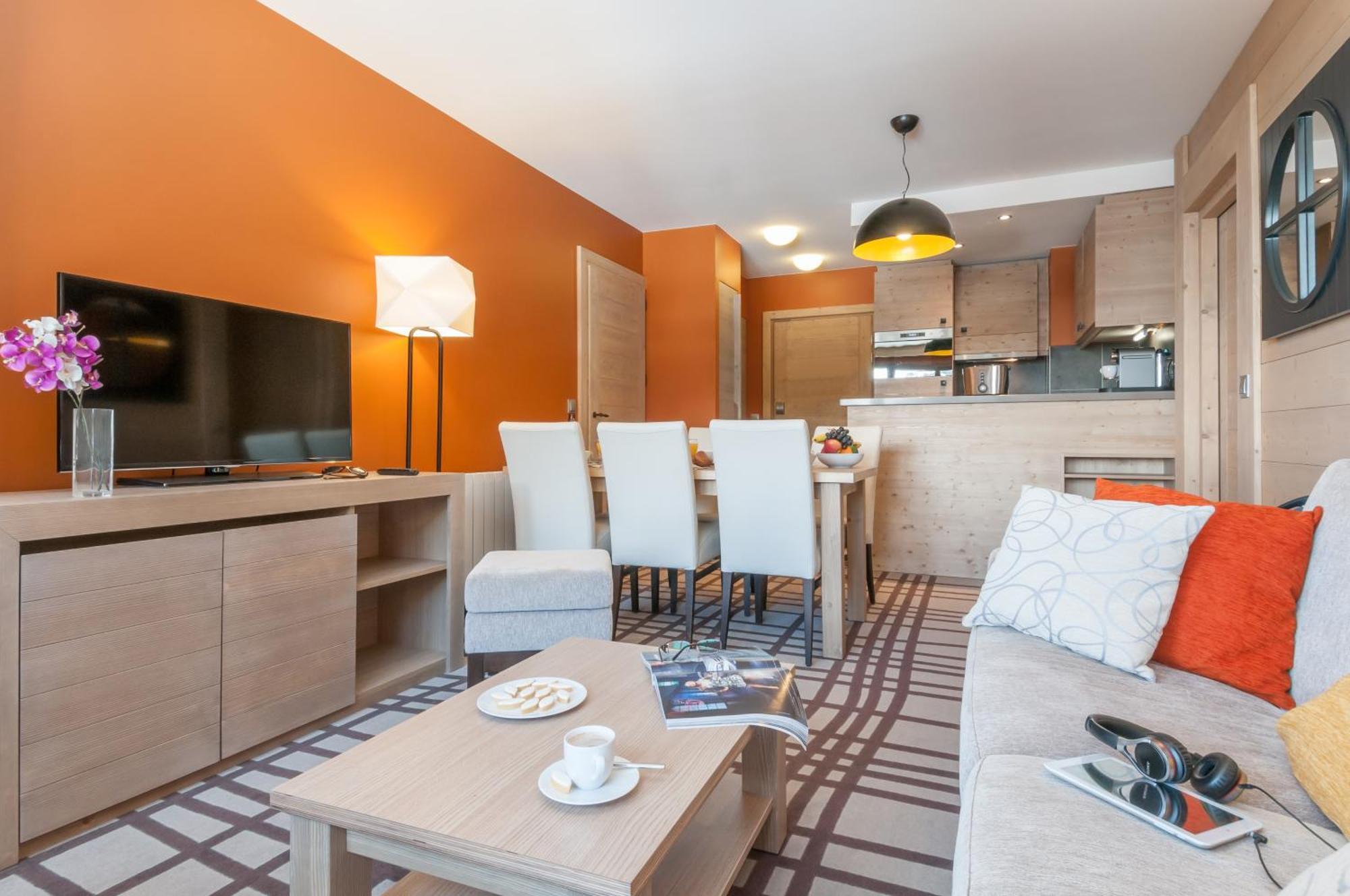Two-Bedroom Apartment Balcony Mountain View