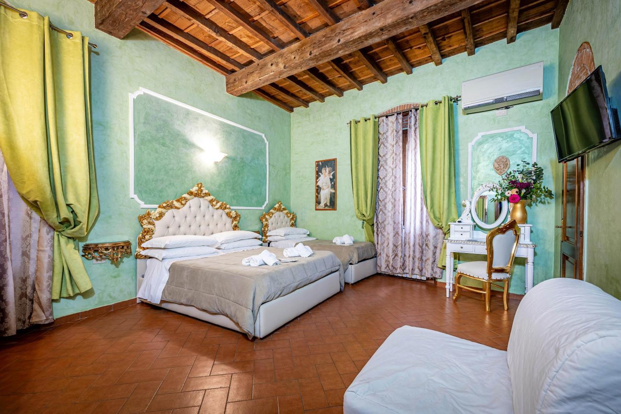 Classic Triple Room