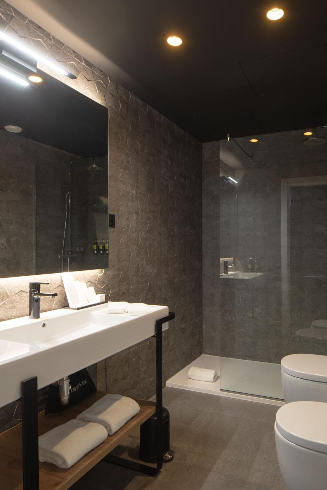 Deluxe King Room with River View,1501876516:JPEG