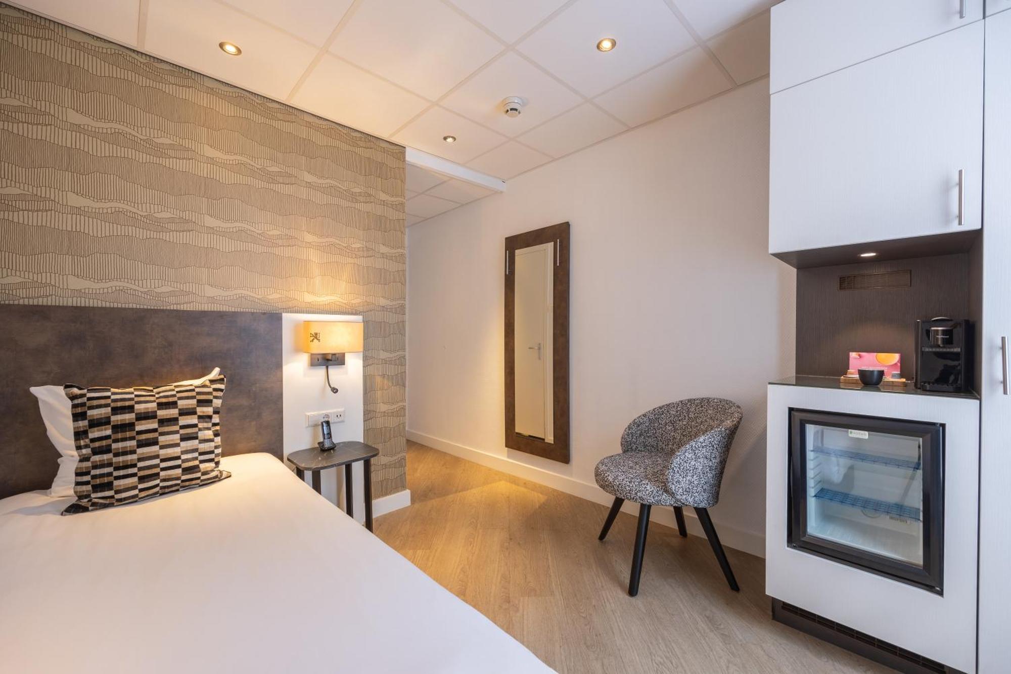 Single Room,1516454470:JPEG