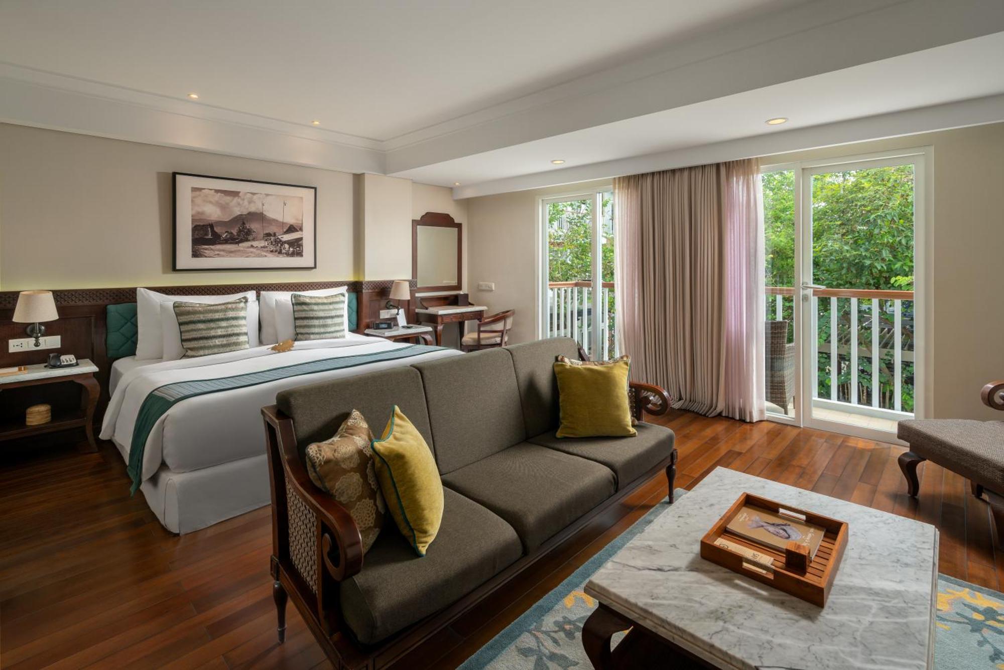 Camellia Suite,1521157459:JPEG