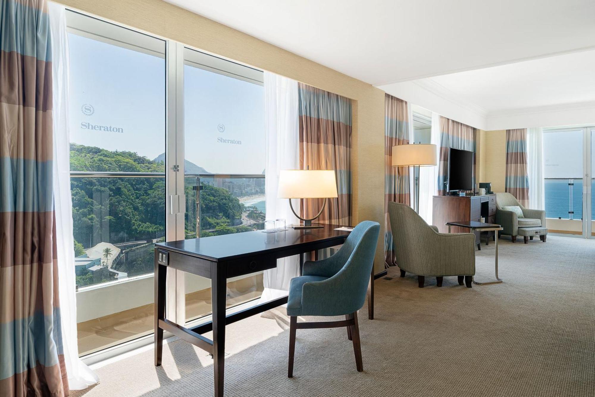 Club Suite, Club level, Suite, 1 King, Ocean Front view,1537522120:JPEG