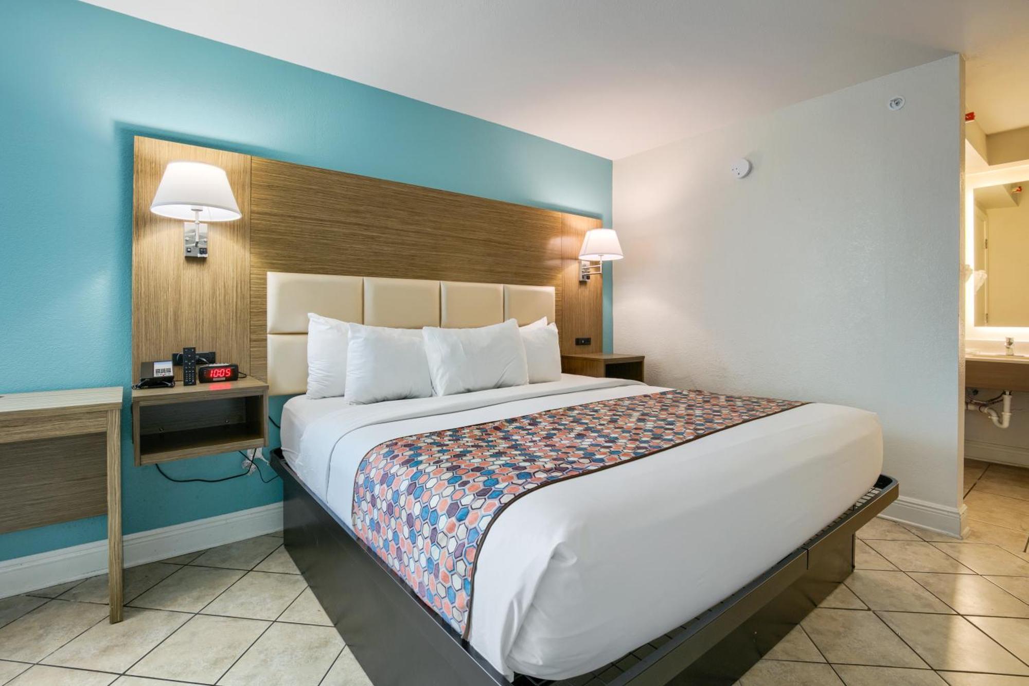 King Room with Sofa Bed