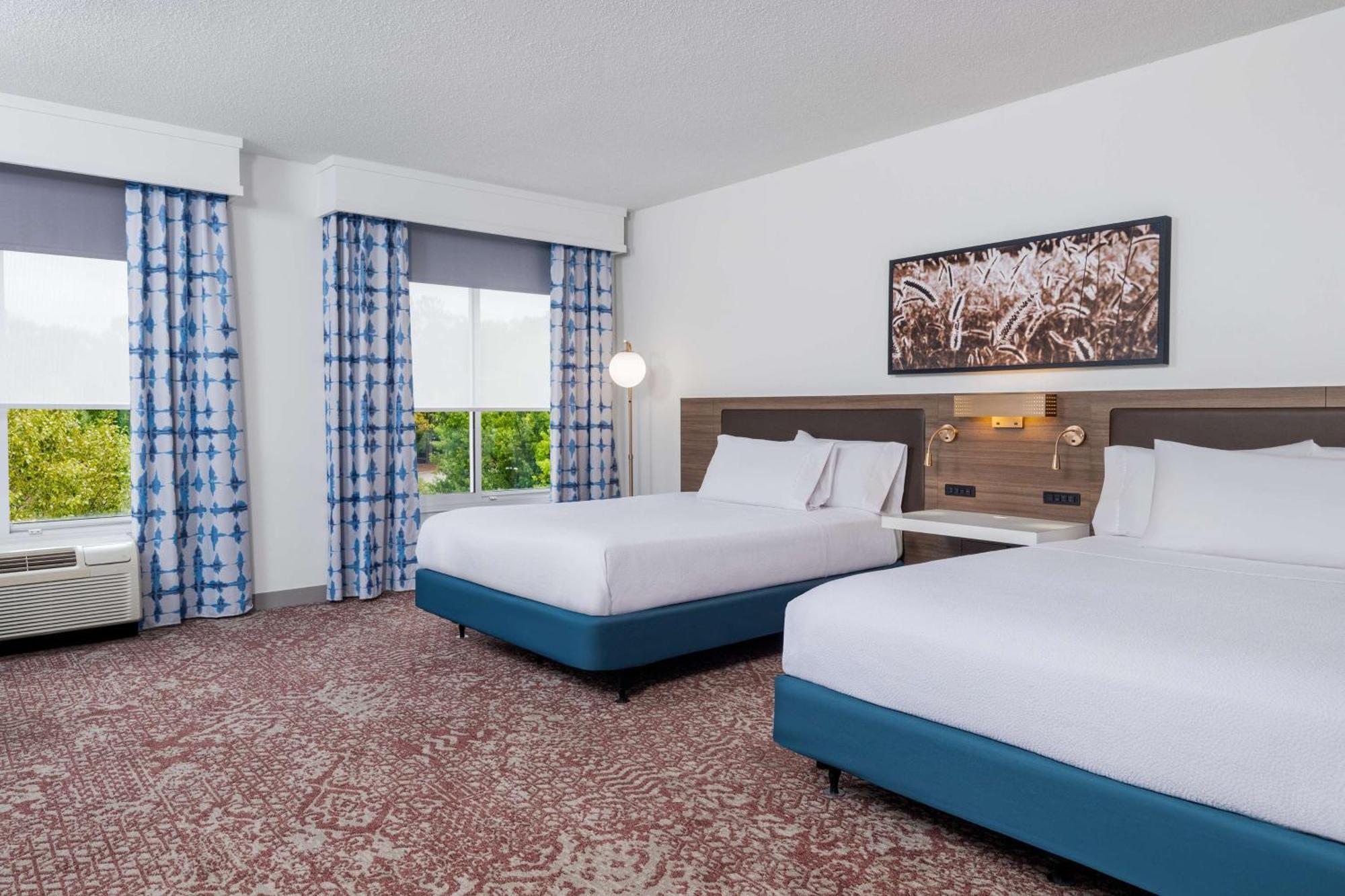 Queen Room Two Queen Beds Mobility Access