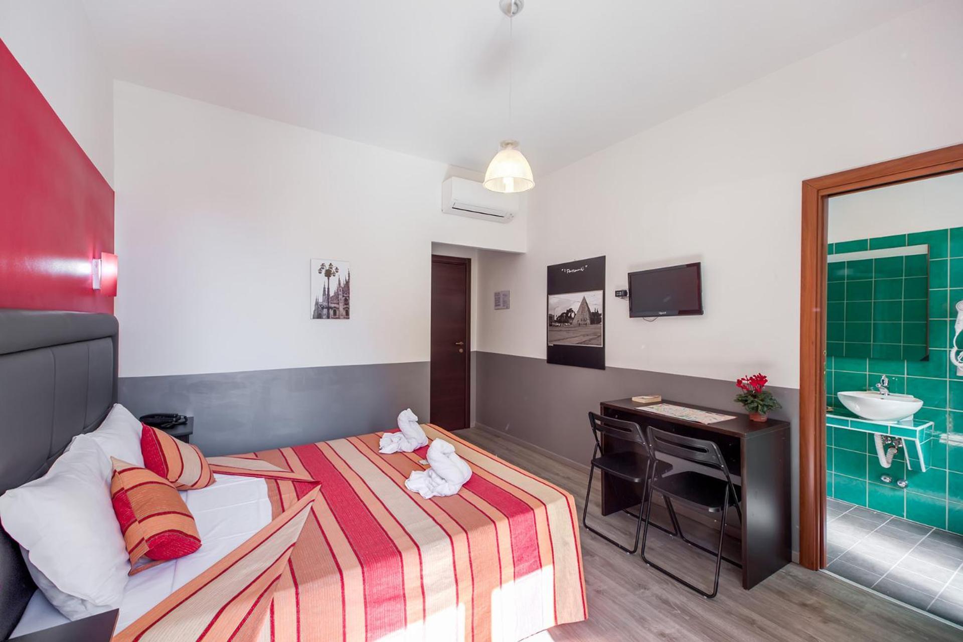 Triple Room,1550106376:JPEG