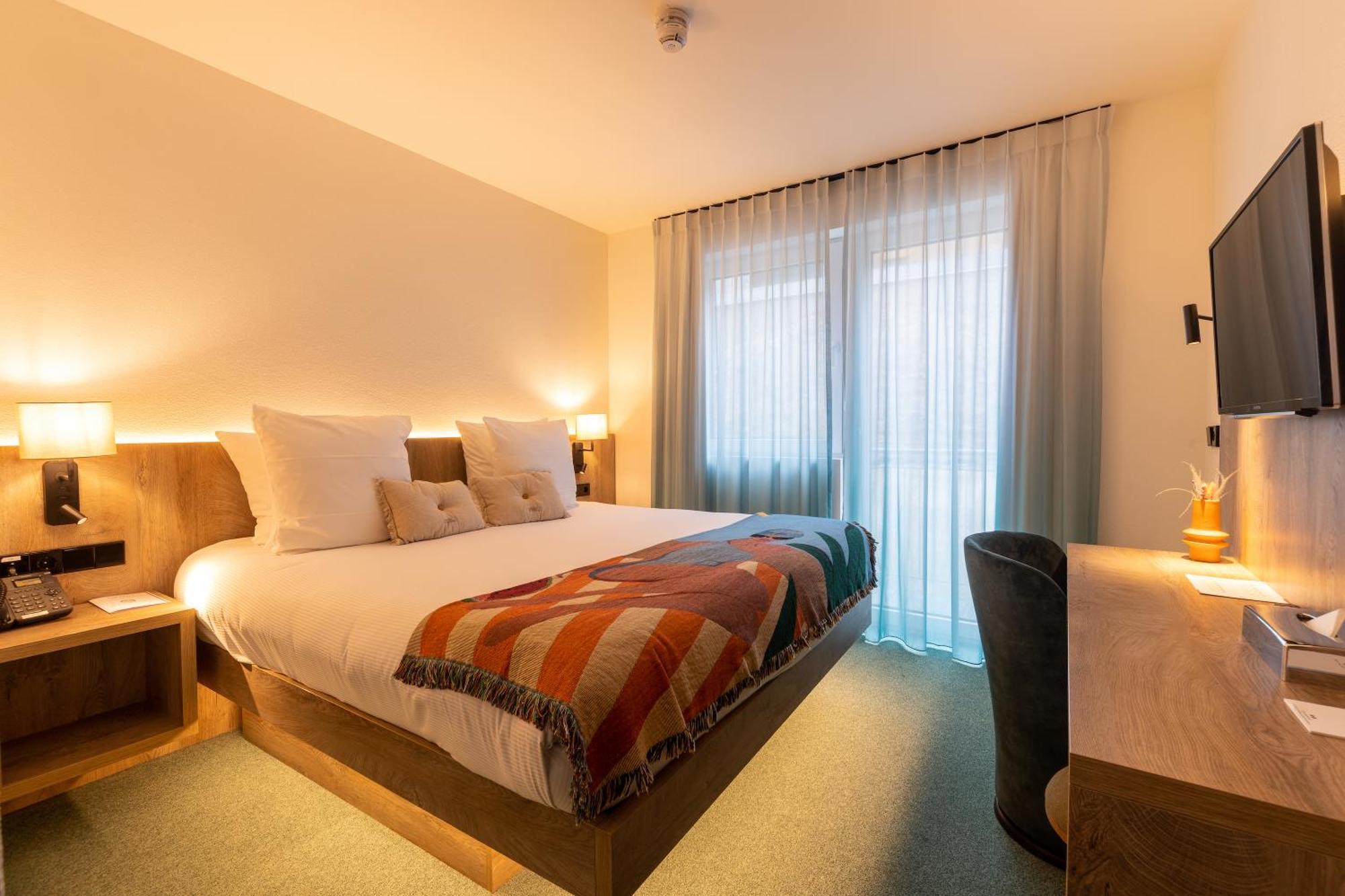 Double Room,1548198670:JPEG