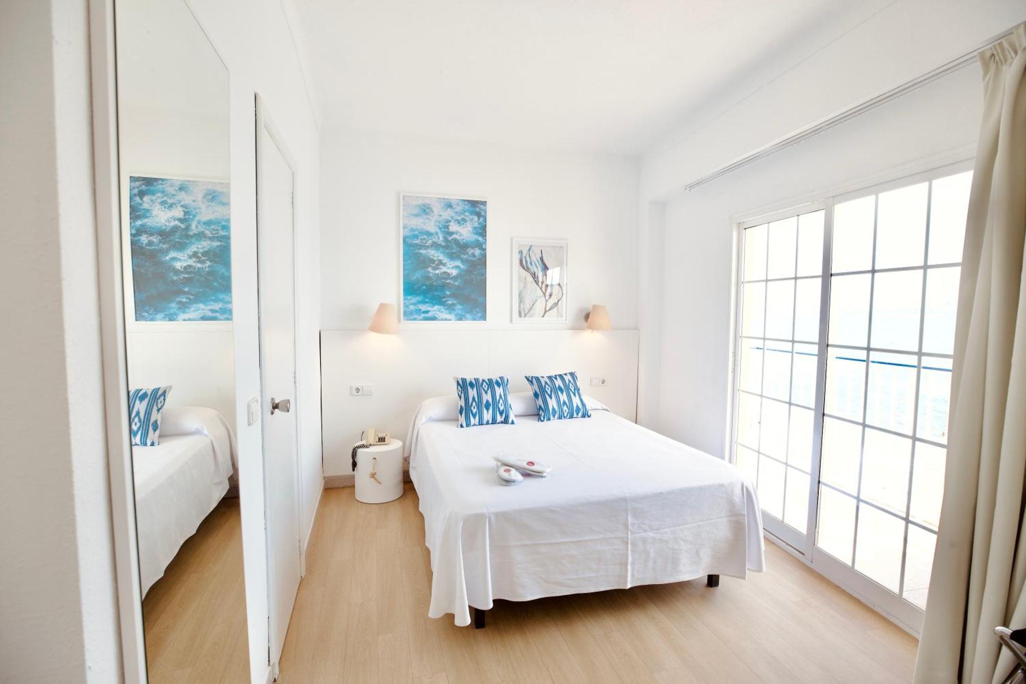 Doppelzimmer mit Balkon
