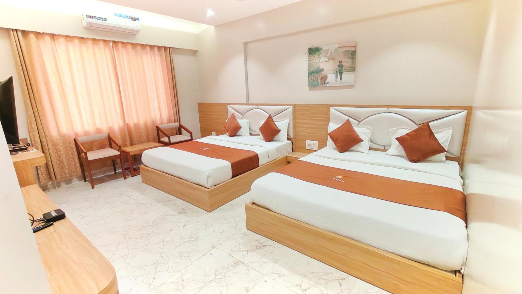 Deluxe Family Room 300 meter from Temple