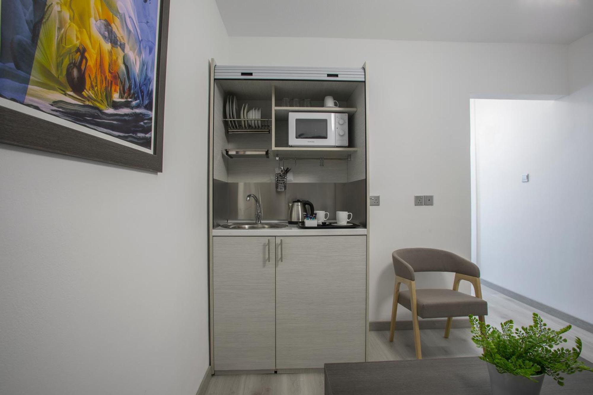 Superior One-Bedroom Apartment