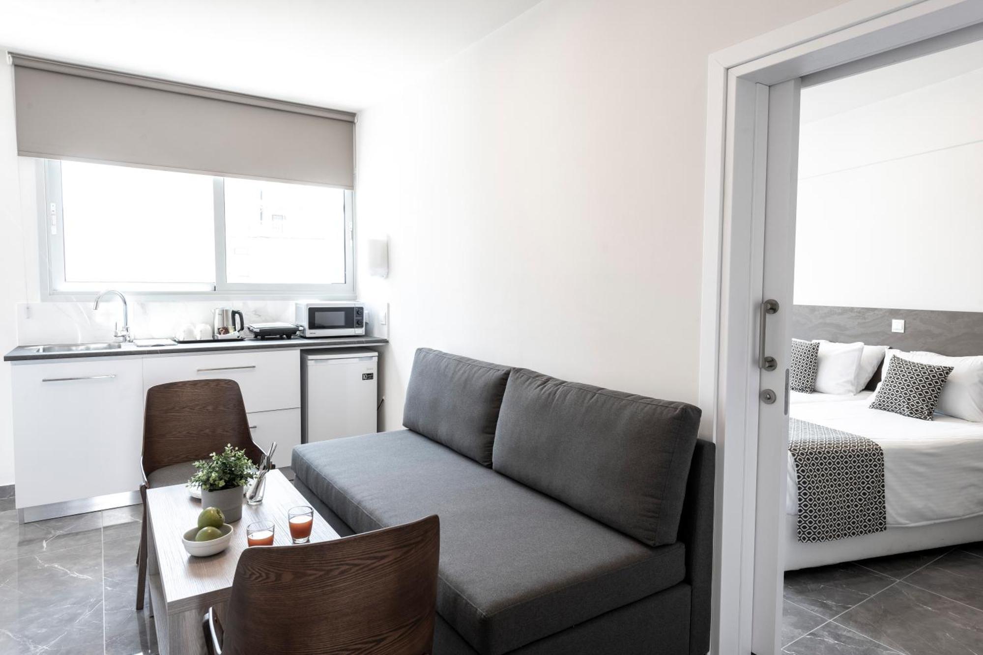 Deluxe Apartment