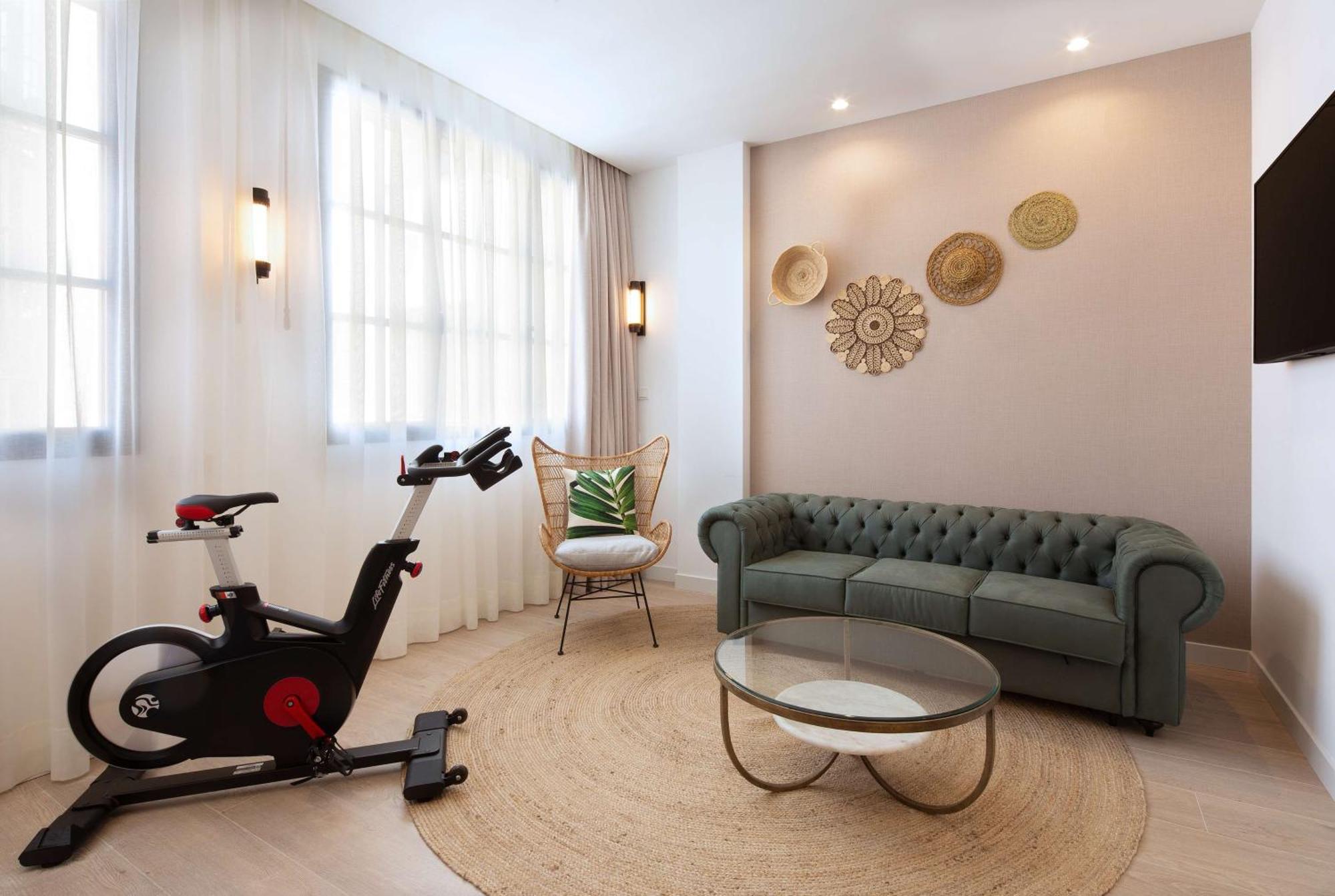 Fitness King Room