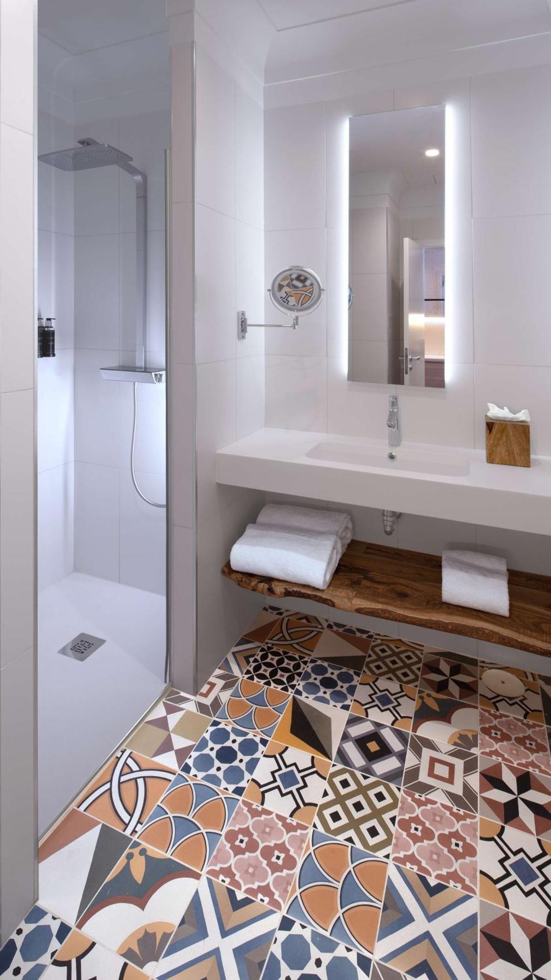 King Guest Room