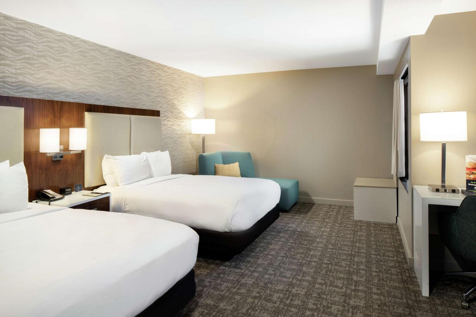 Large Queen Room Two Queen Beds