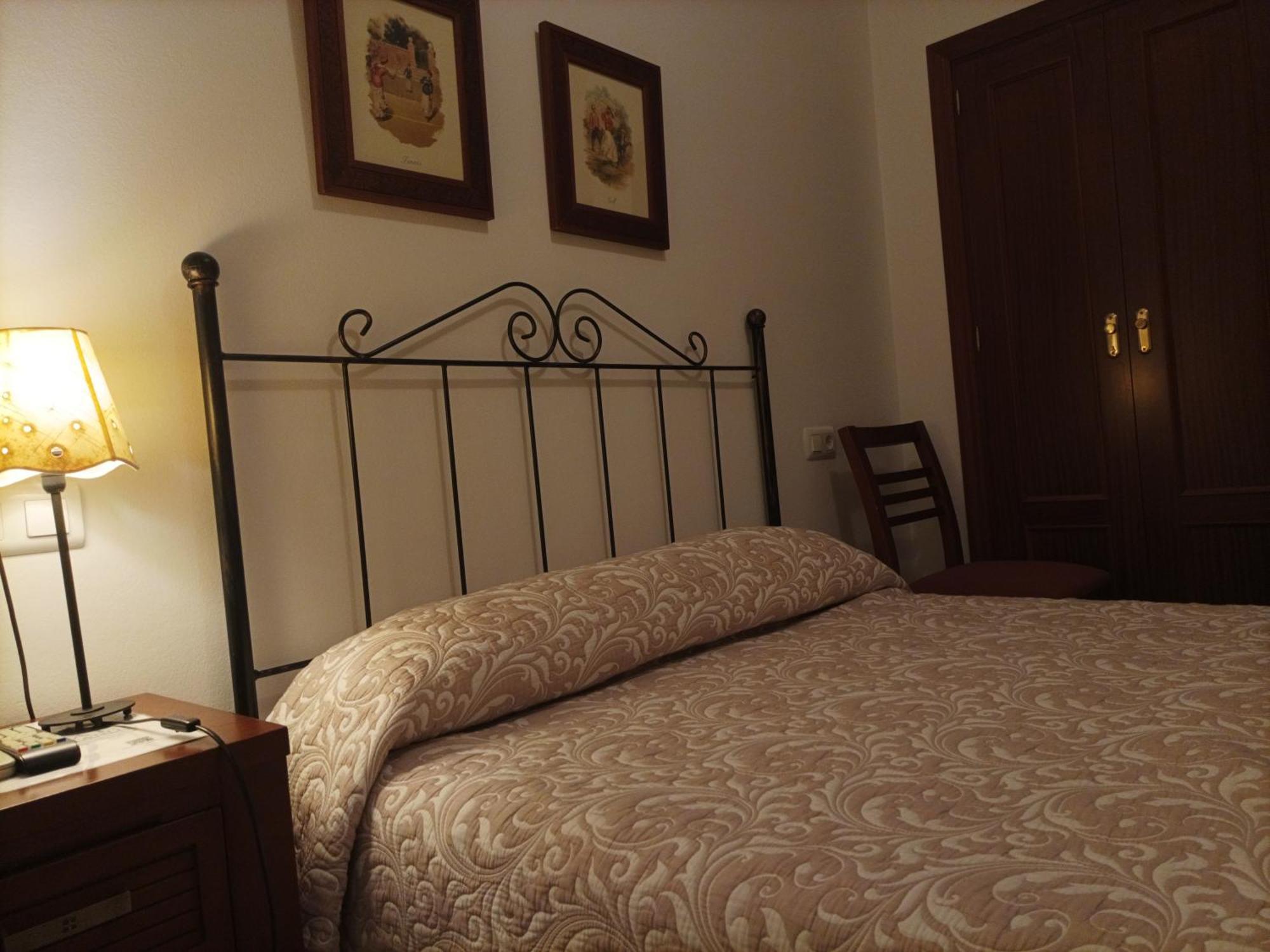 Double or Twin Room,1565204818:JPEG