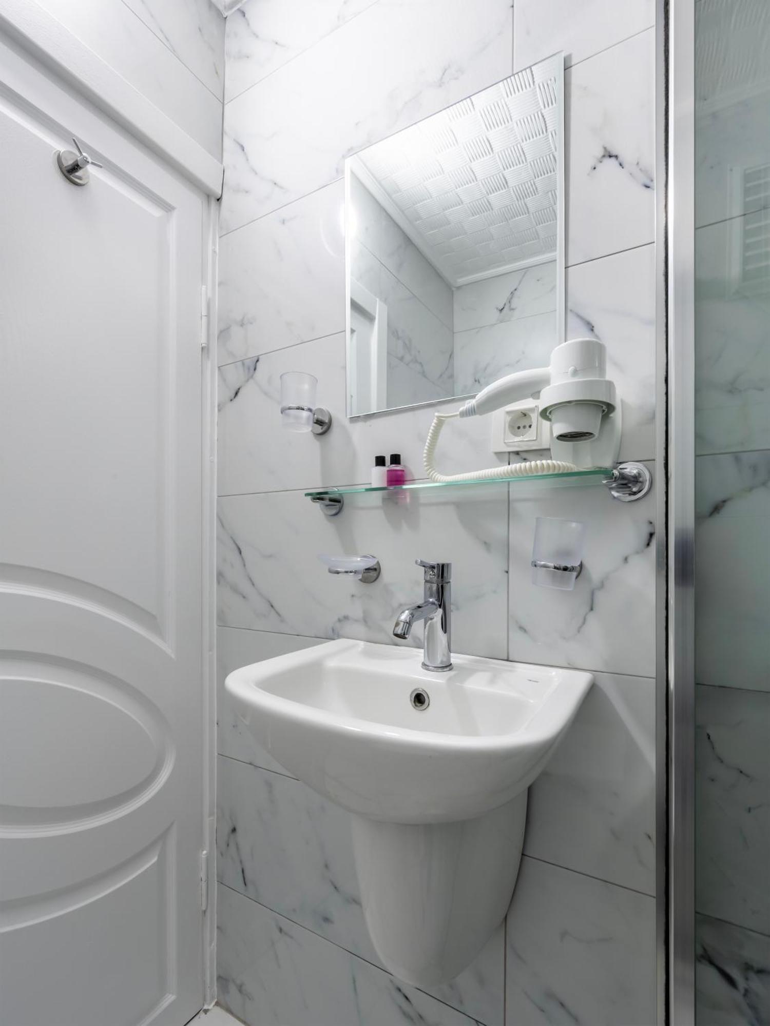 Budget Single Room