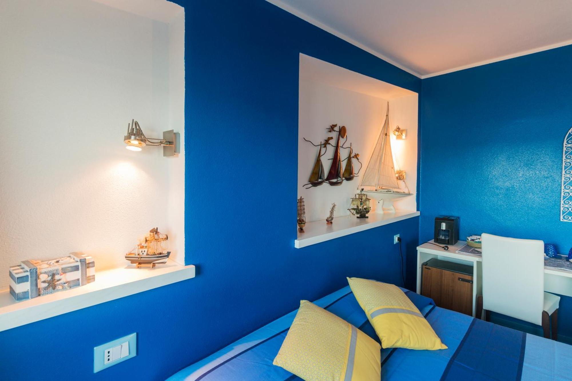 Double or Twin Room Sea View