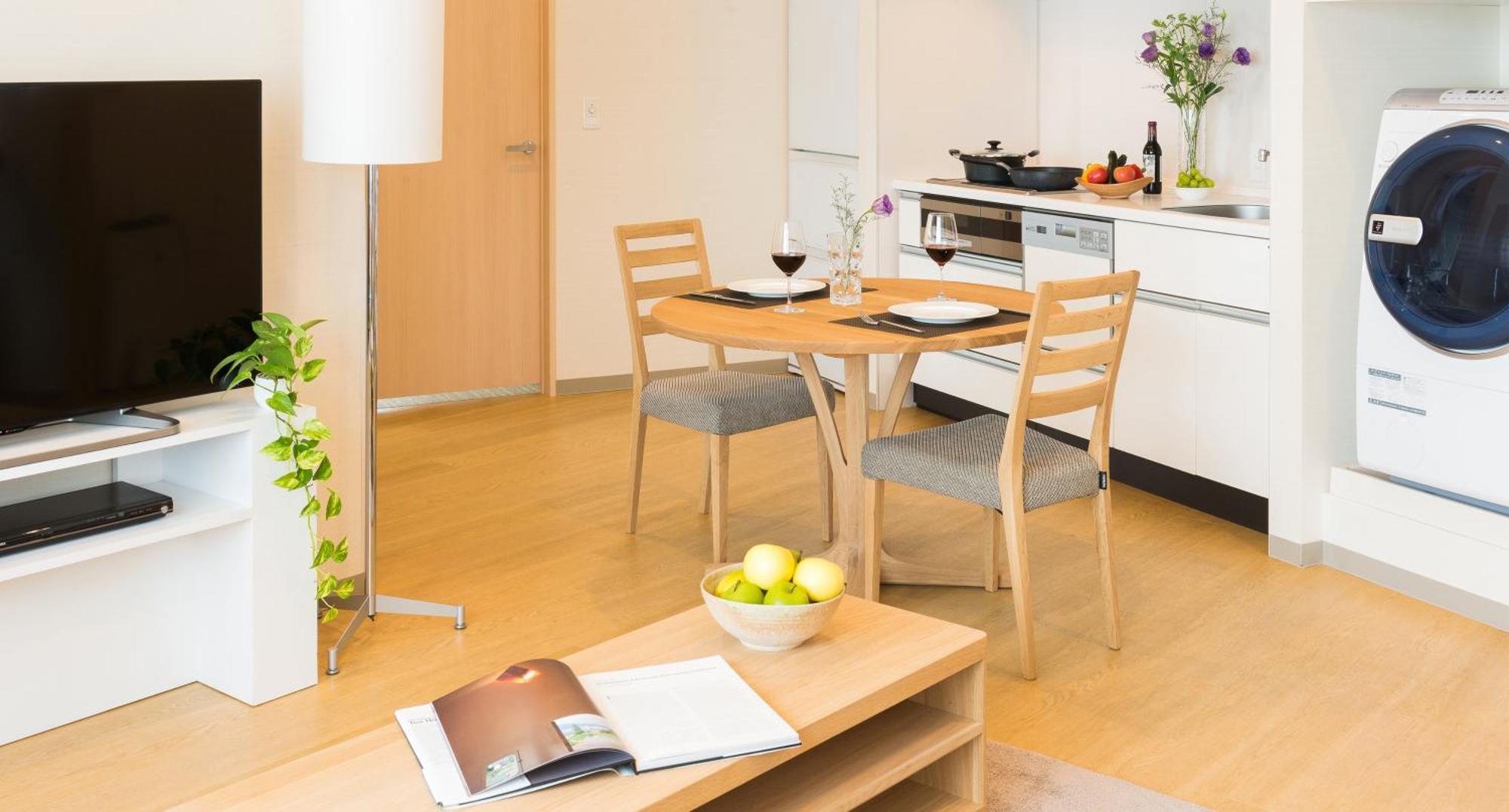 Deluxe Two-Bedroom Apartment