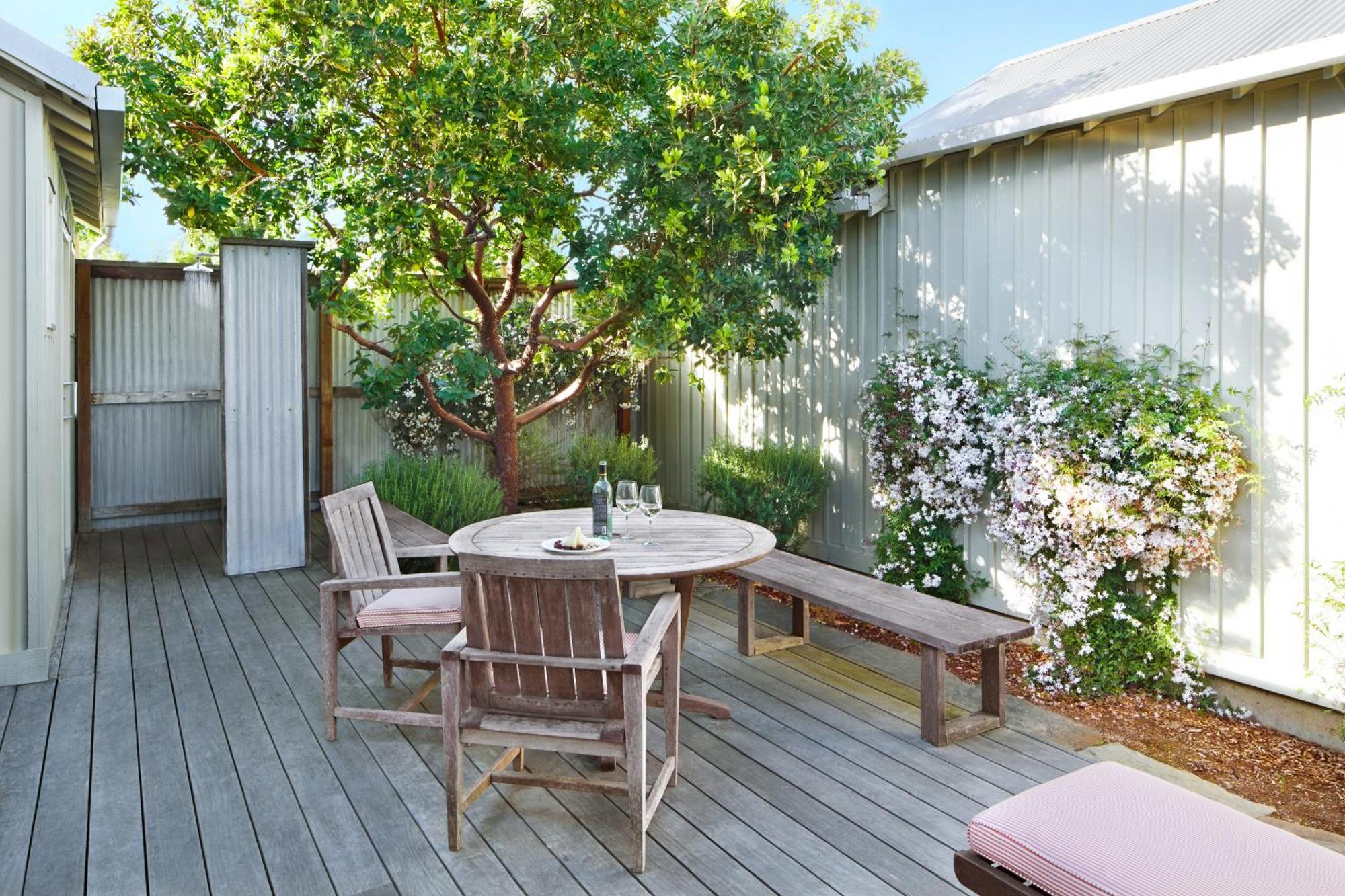 King Room Garden View