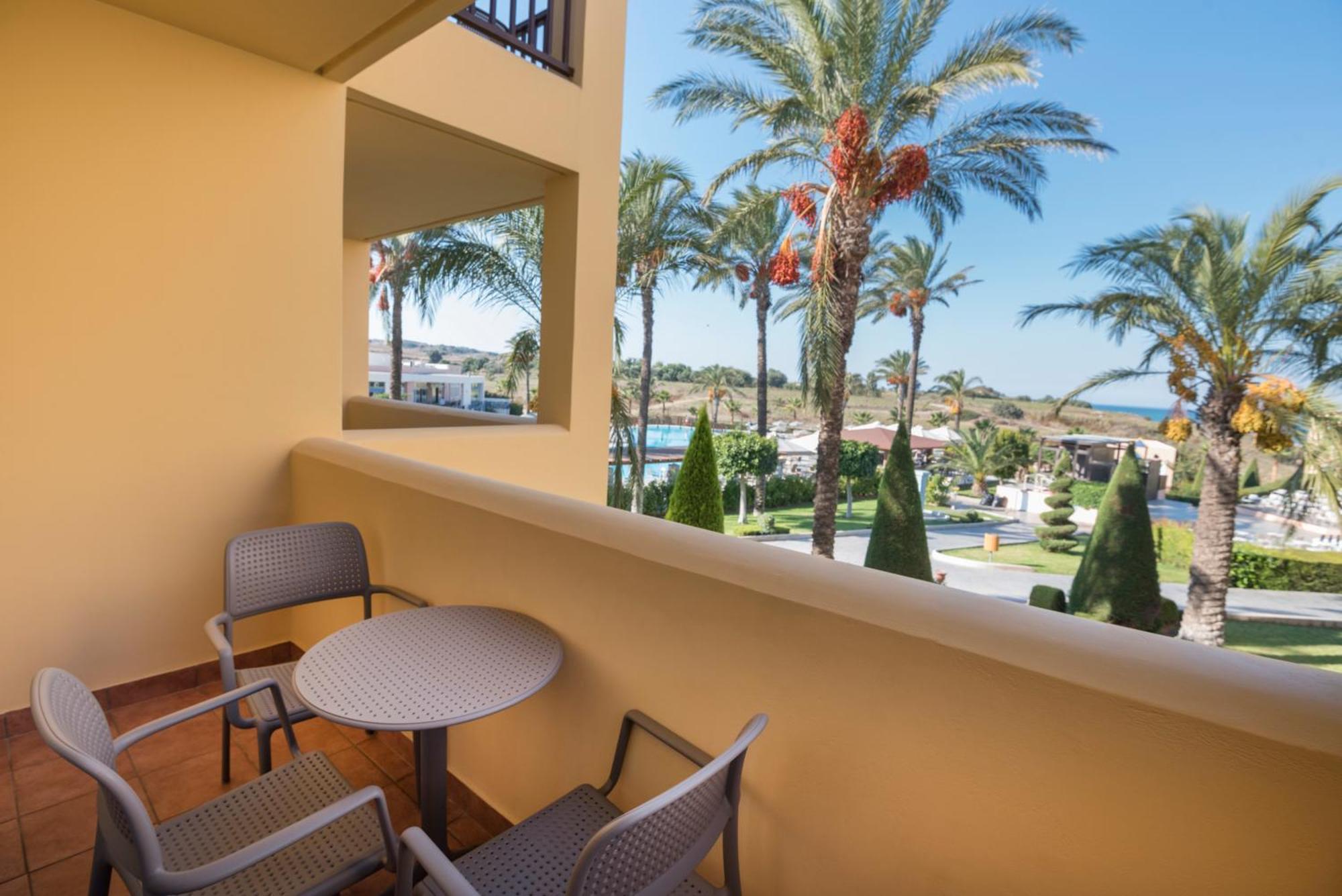 Double or Twin Room Garden View