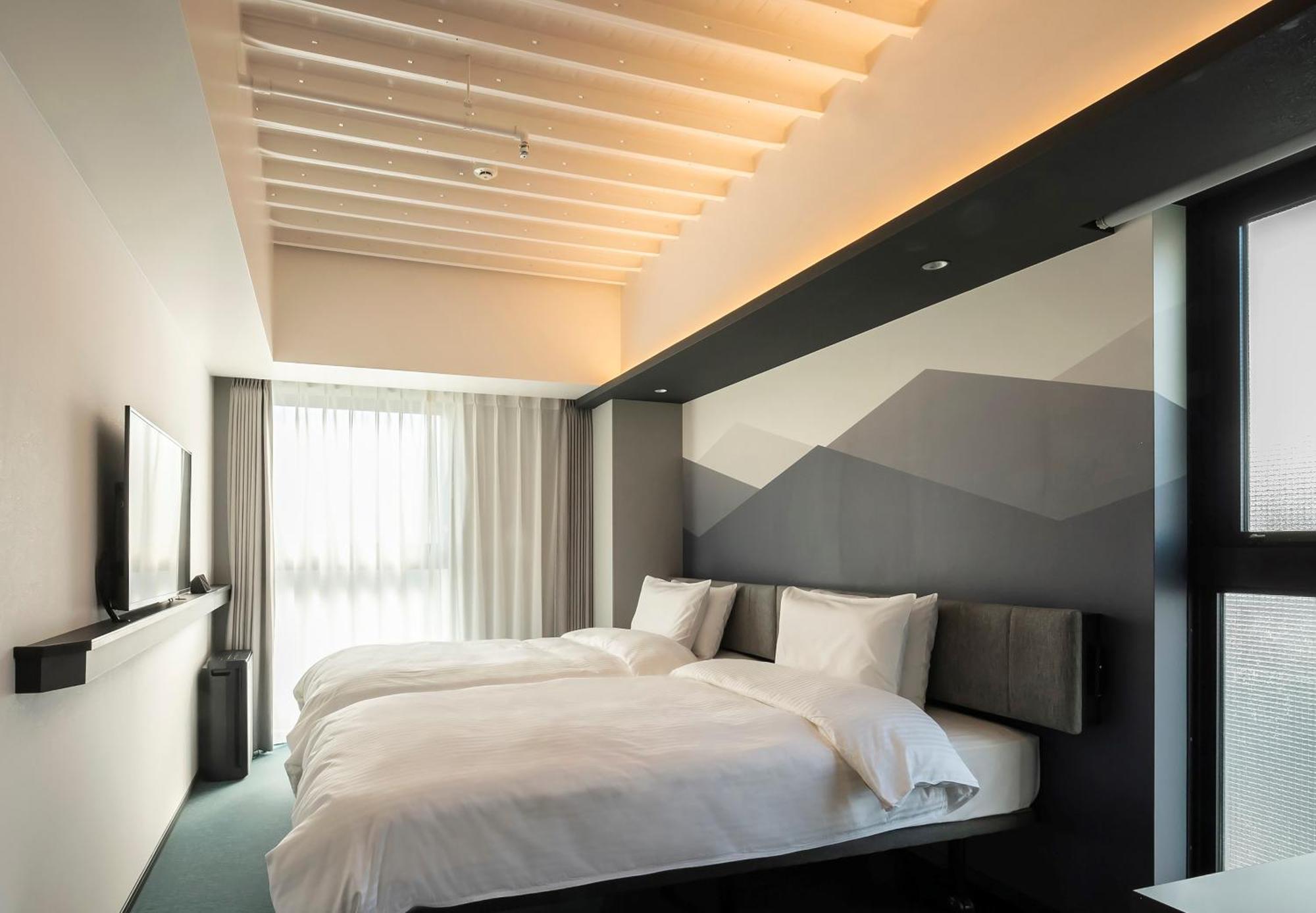 Standard Twin Room B Complimentary Light Non-Smoking