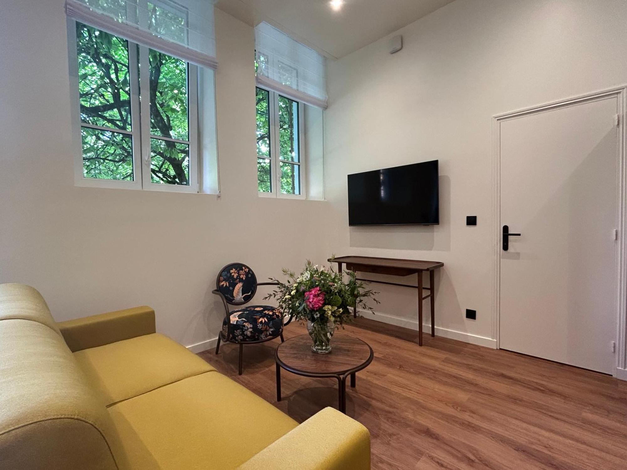 Two-Bedroom Family Apartment,1597543919:JPEG
