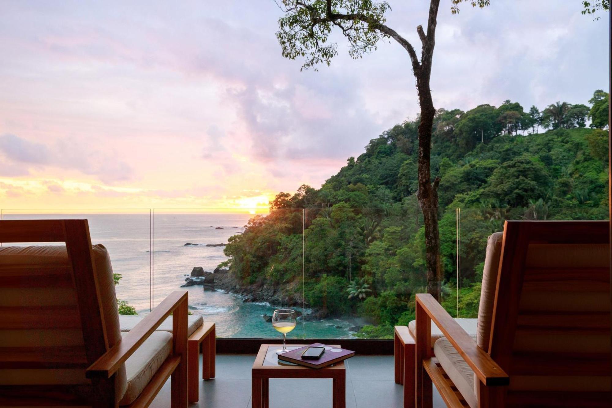 Ocean View Premium Suite