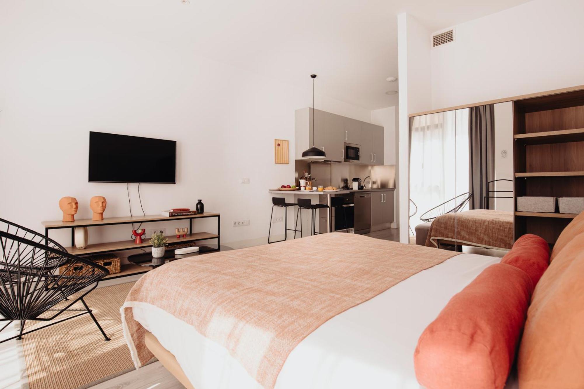 Studio Apartment