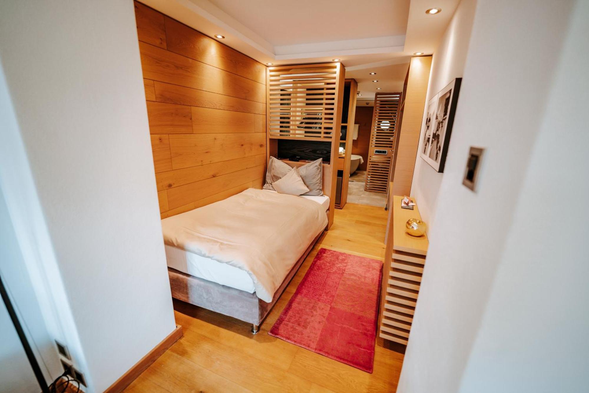 Deluxe Single Room Matterhorn View