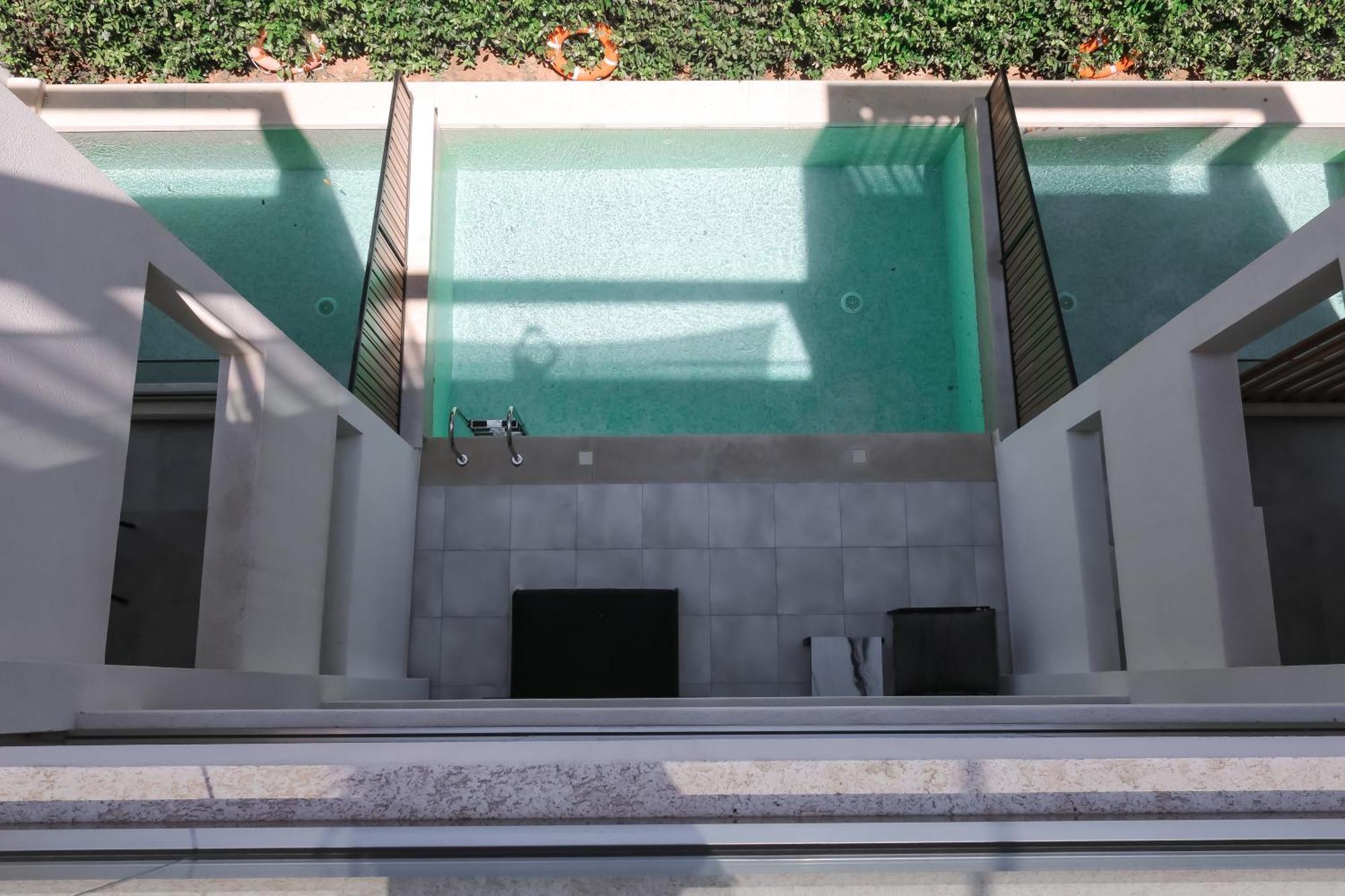 Deluxe Suite Private Pool