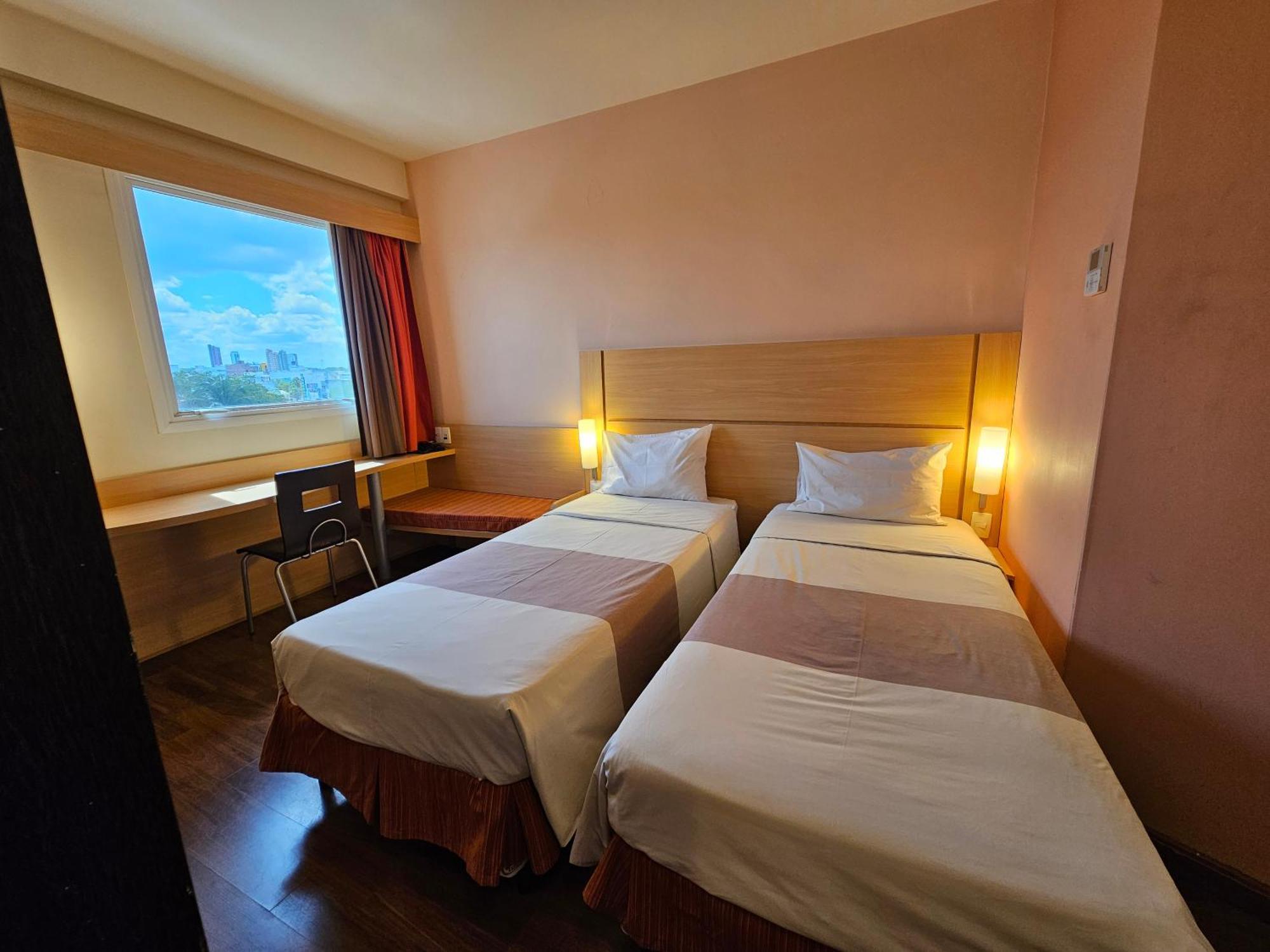 Standard Room 2 Single Beds