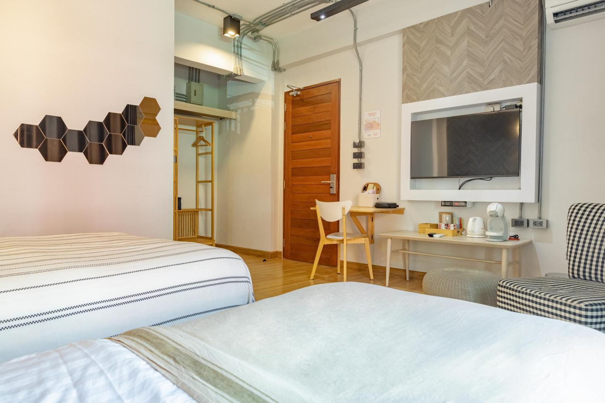 Dreibettzimmer mit Balkon