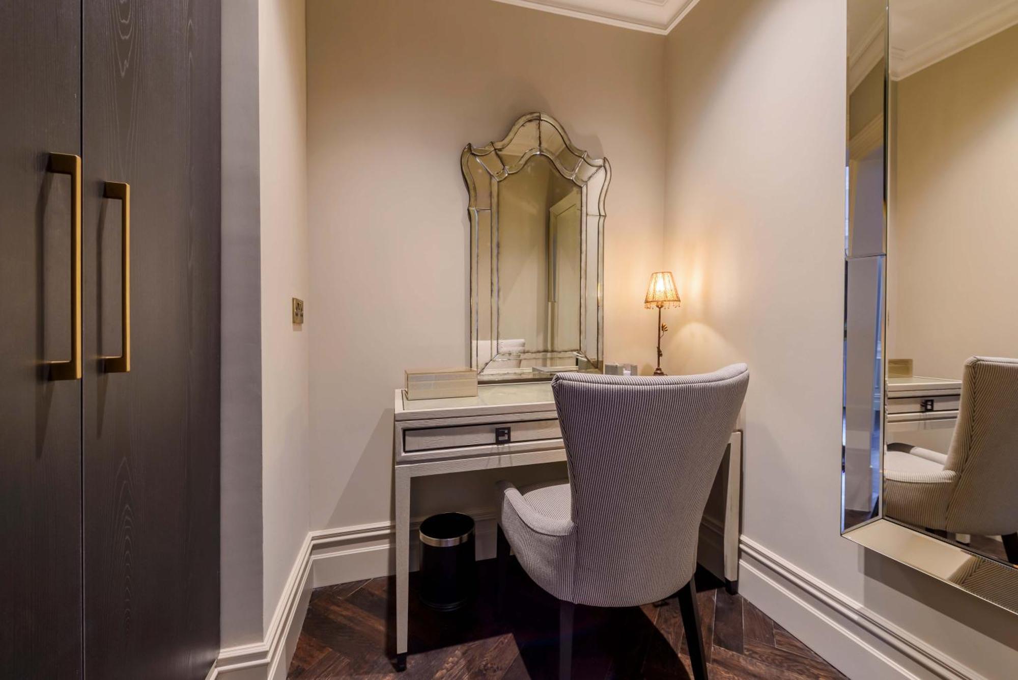Arbutus Suite
