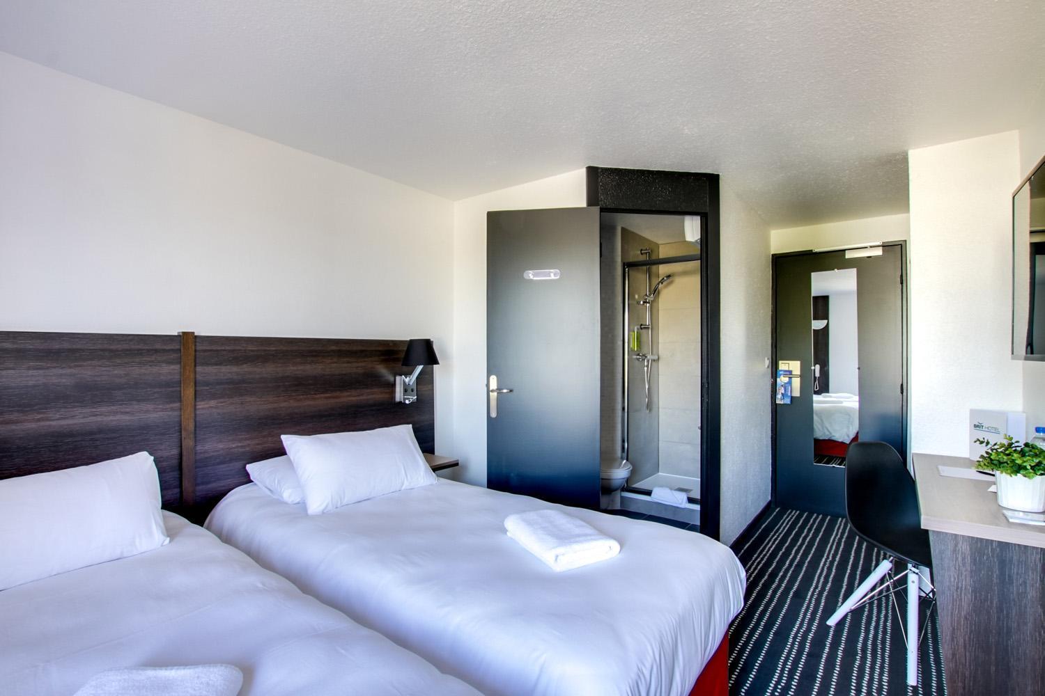Comfort Twin Room Main building