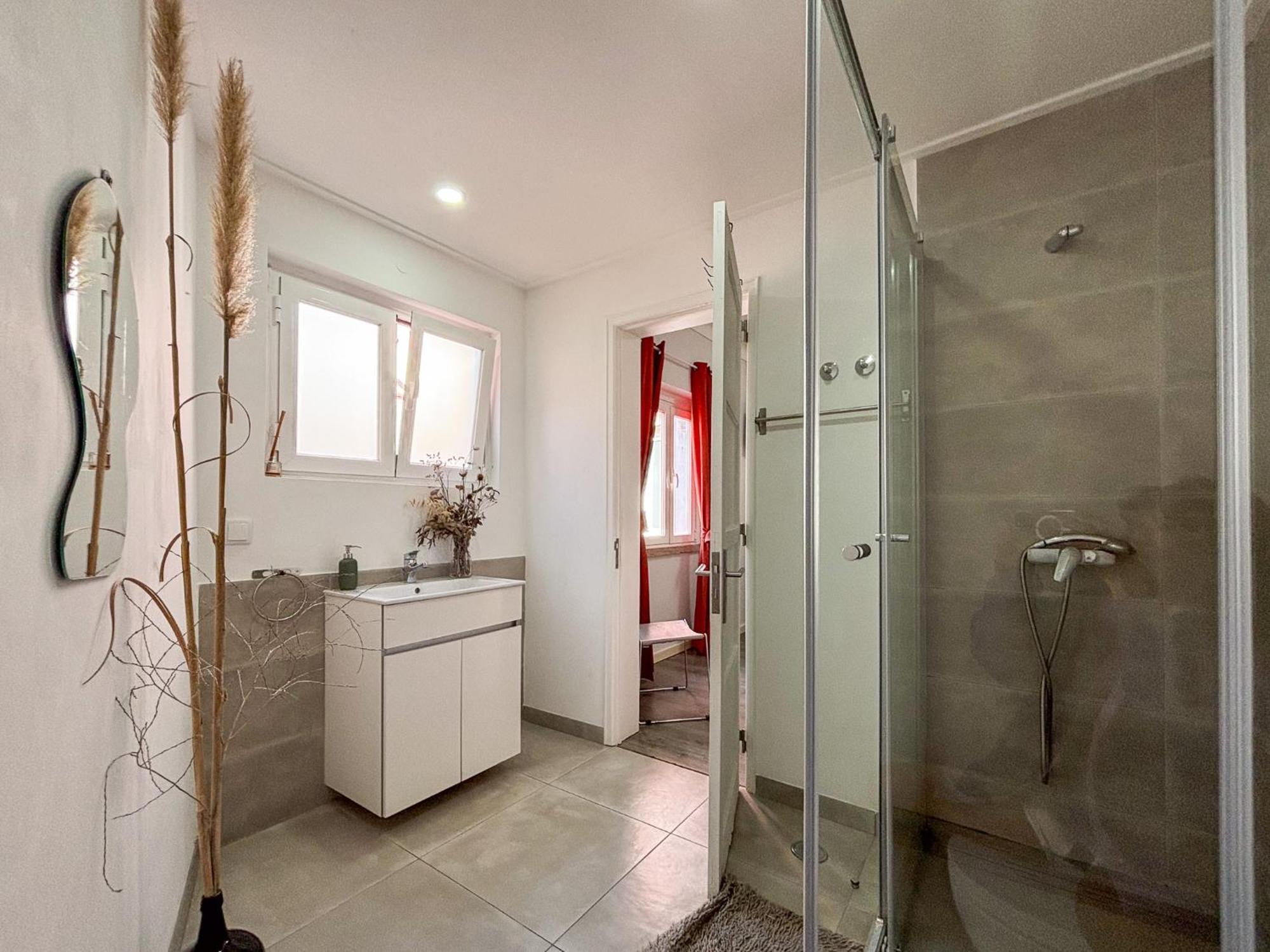 Double Room Private Bathroom