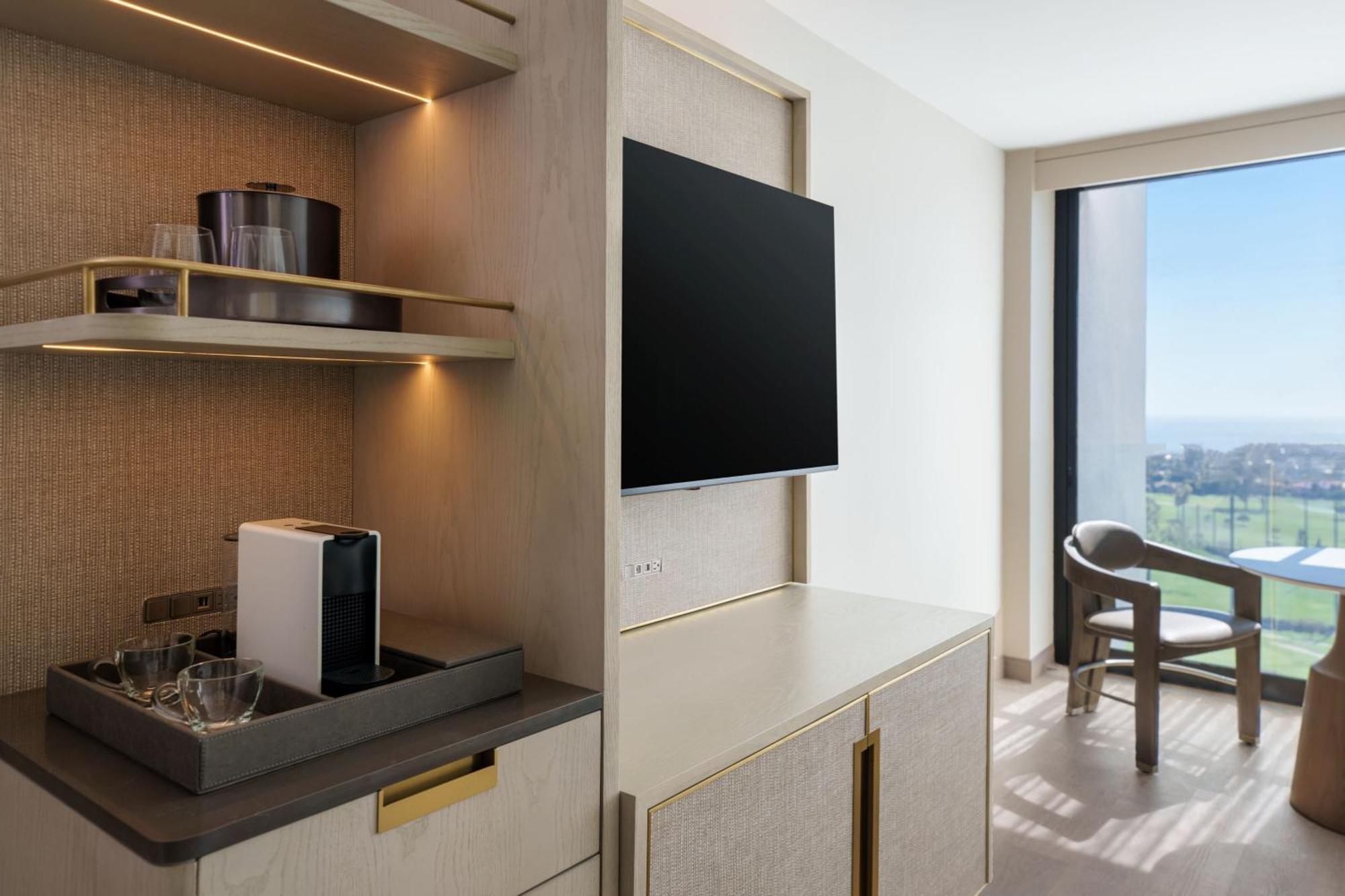 King Room Partial Ocean View