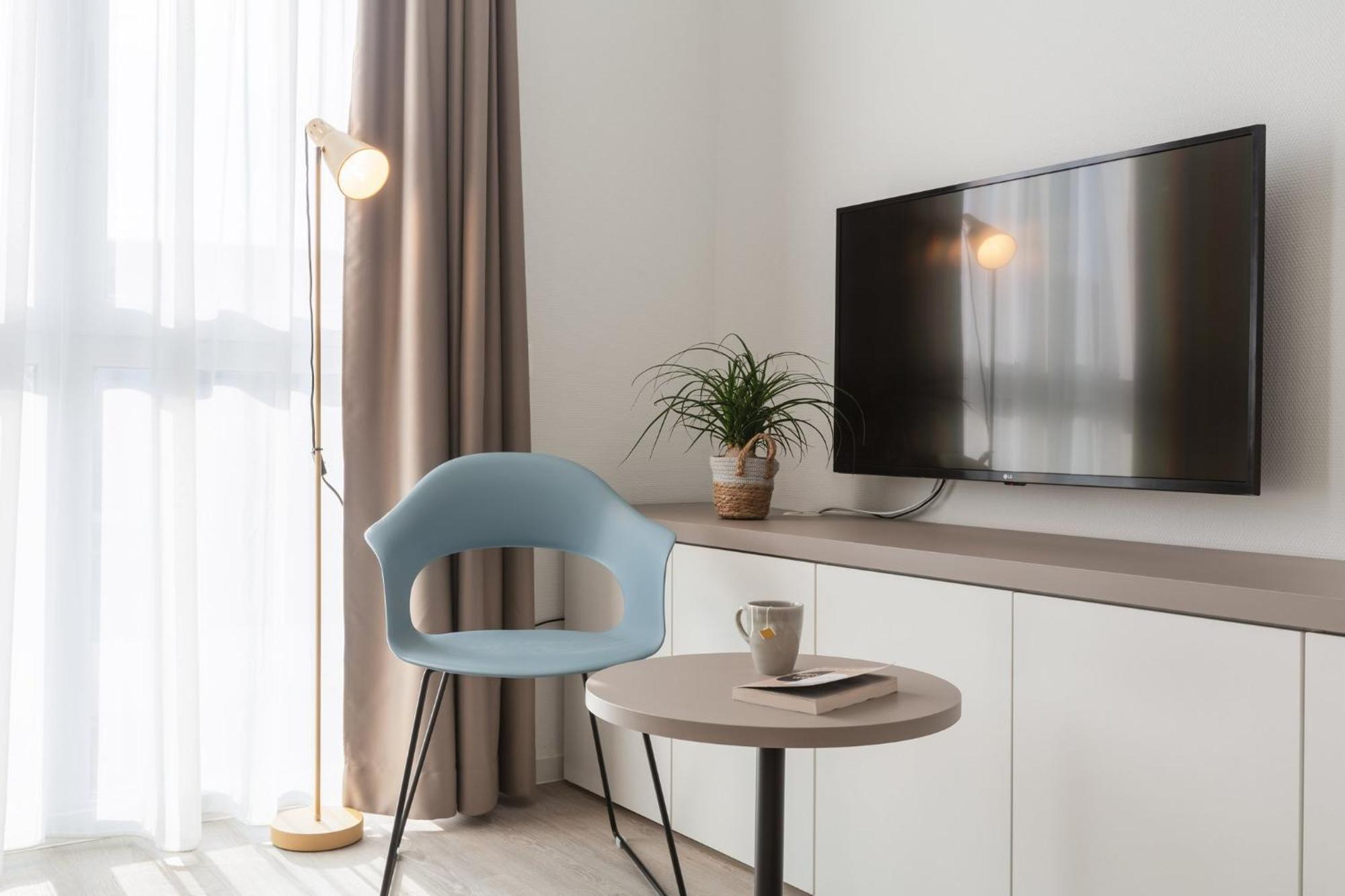 Studio met Queensize Bed en Kitchenette