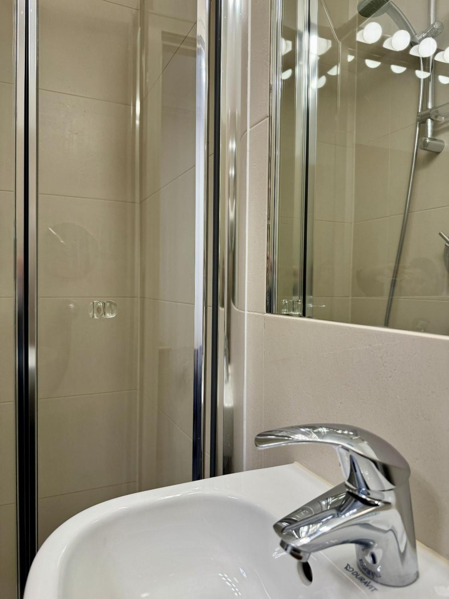 Small Single Room