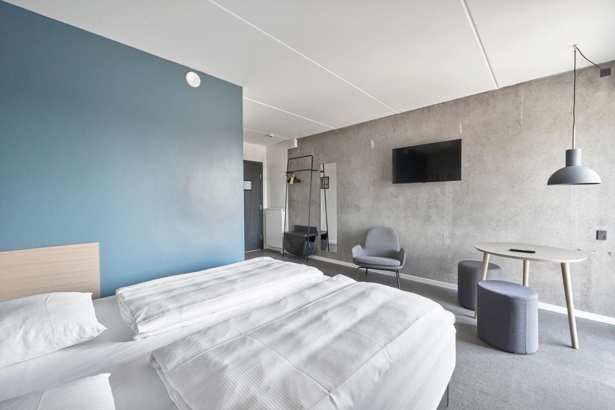 Standard Double Room King Bed