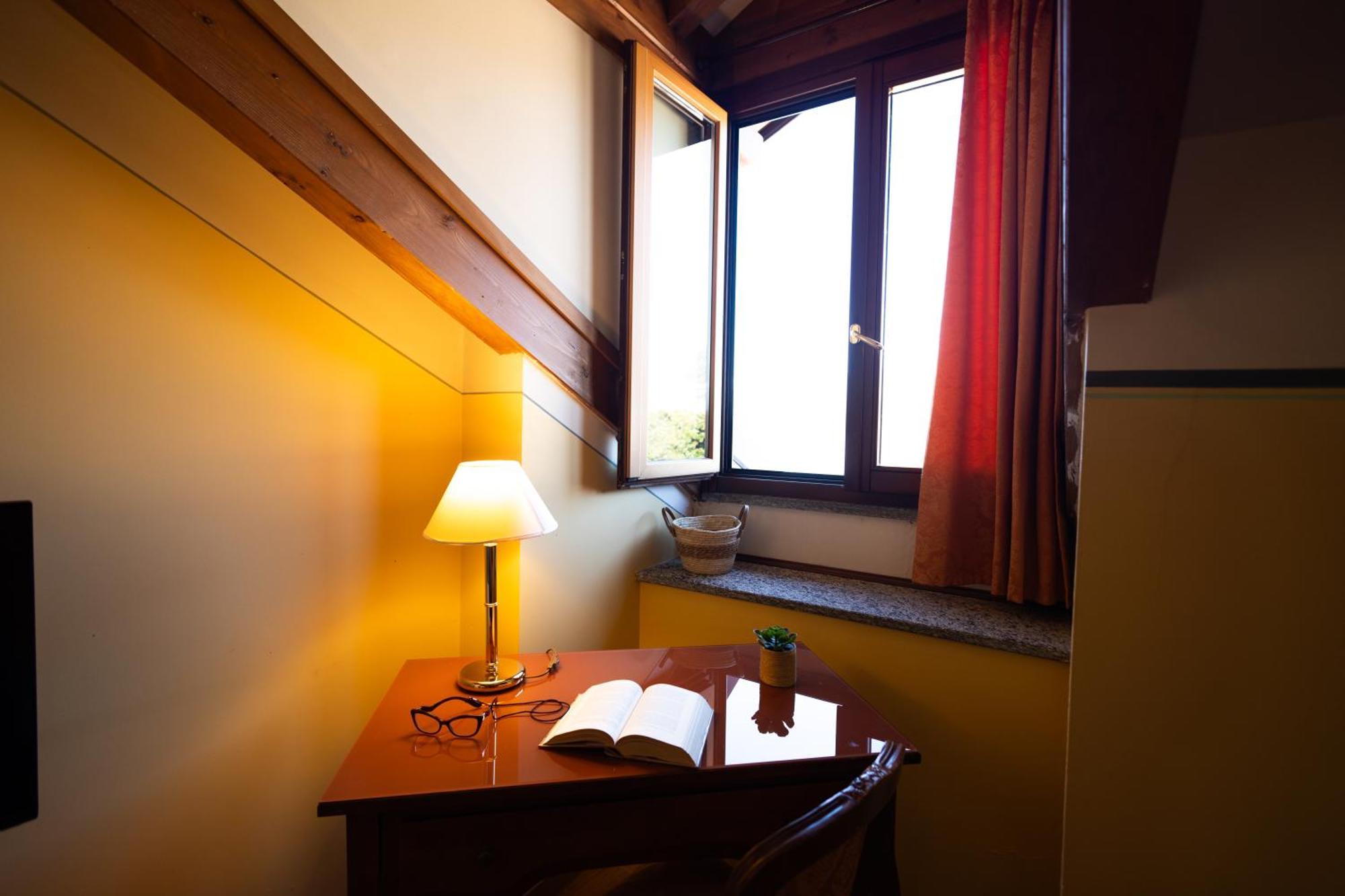 Triple Room Lake View