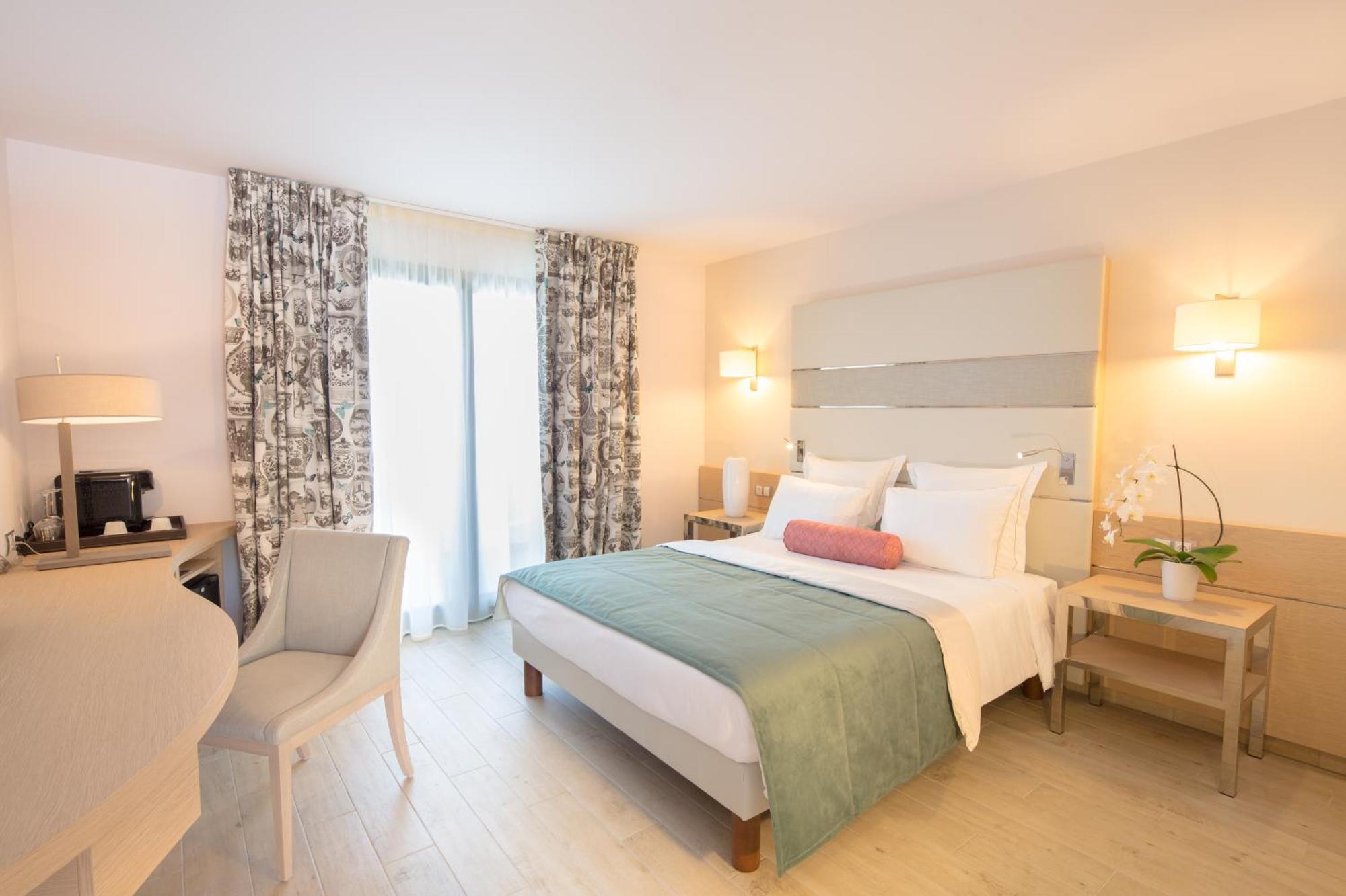 Superior Double Room Garden View