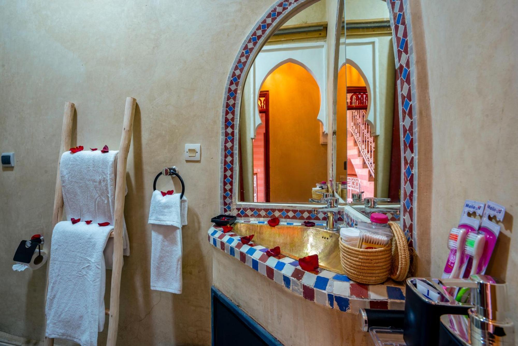 Double Room Private Bathroom