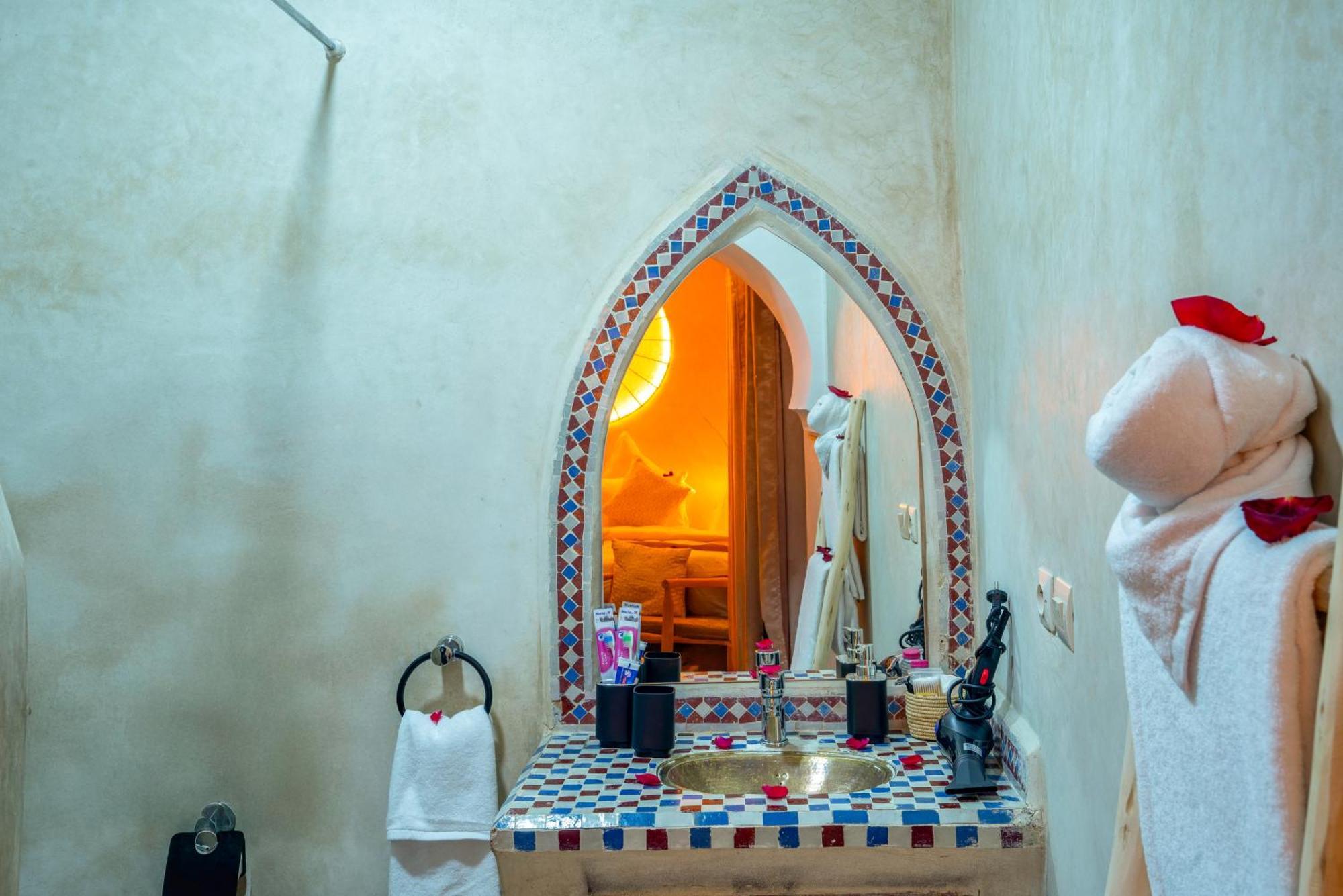 Double Room Private Bathroom