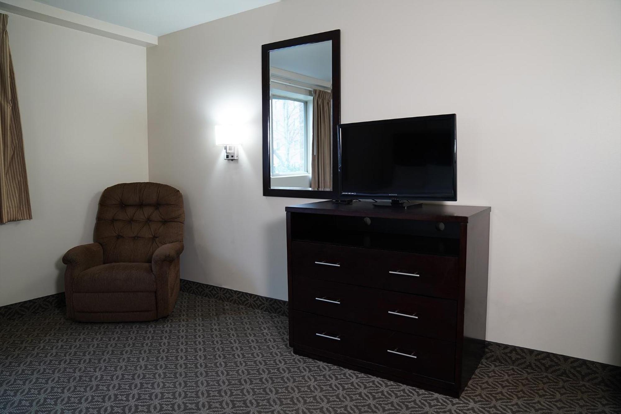 Queen Room Two Queen Beds