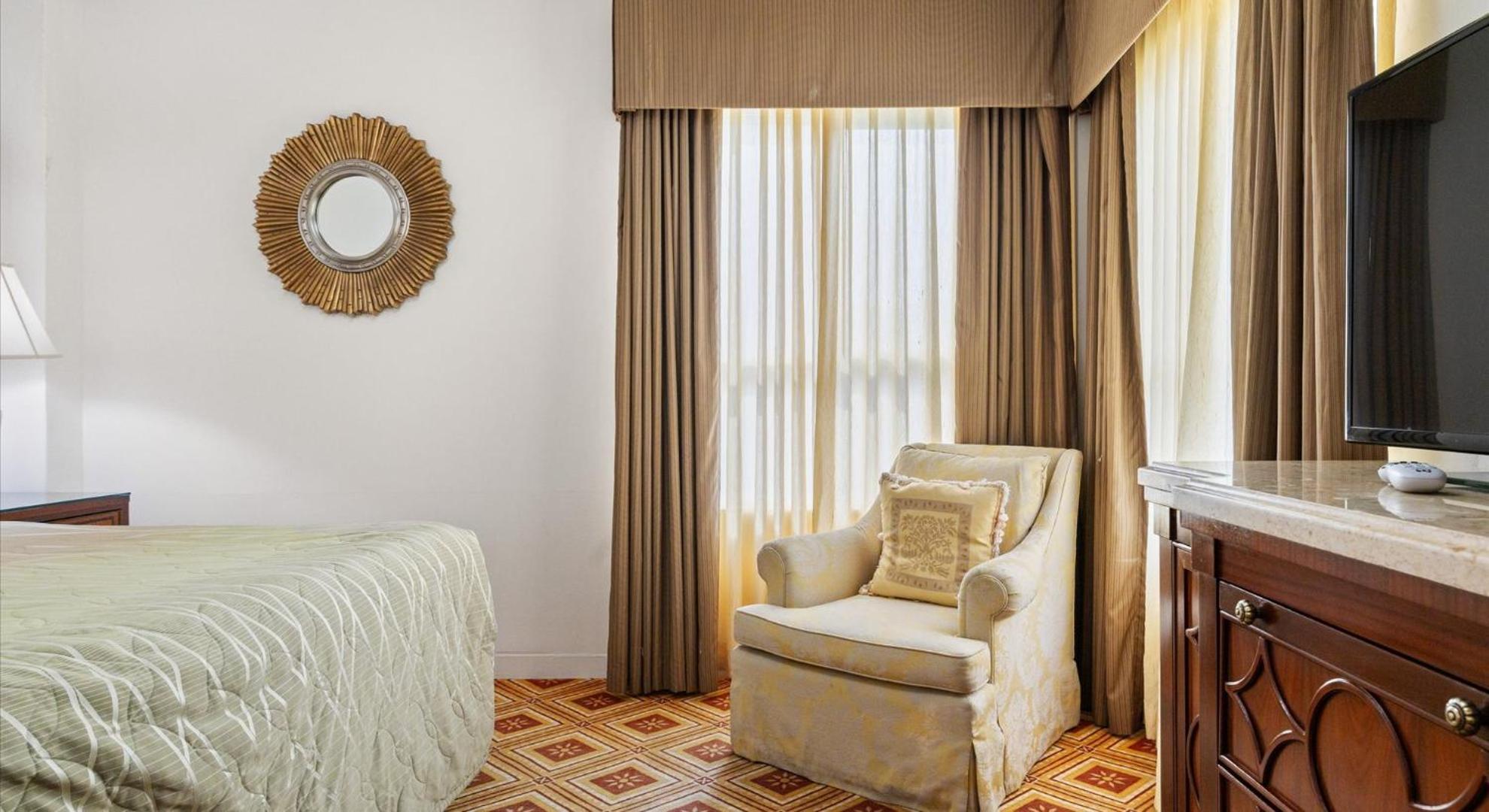 King Room