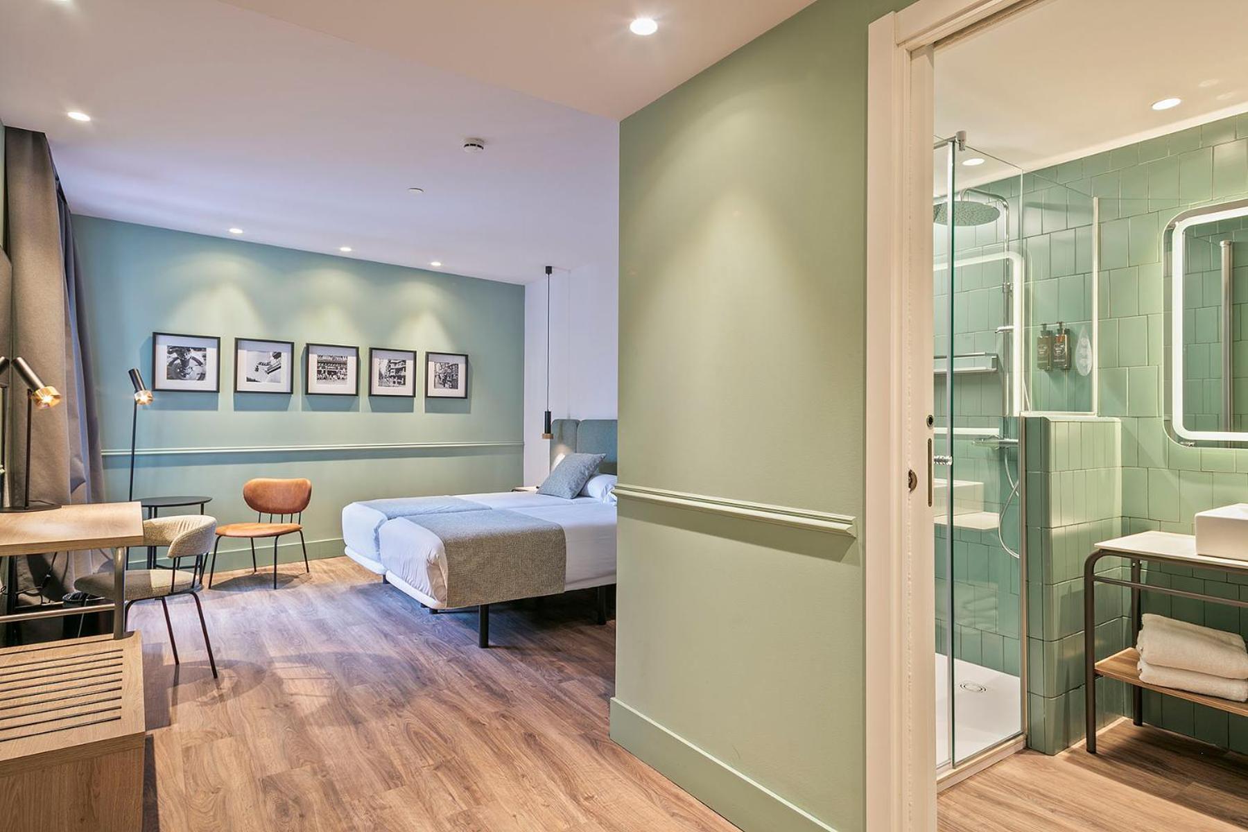 Quarto Superior com 2 Camas de Solteiro