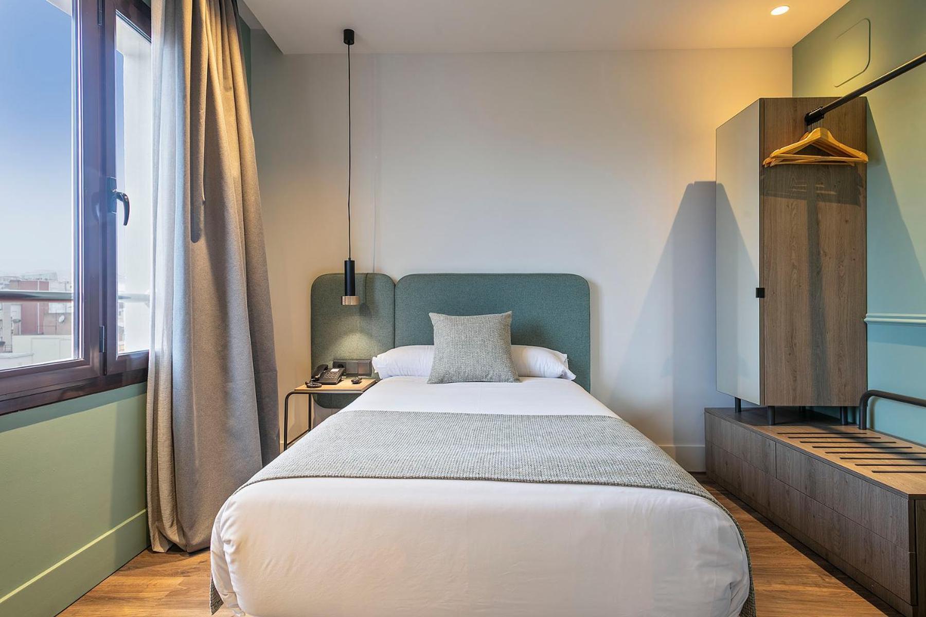 Quarto Individual Amplo