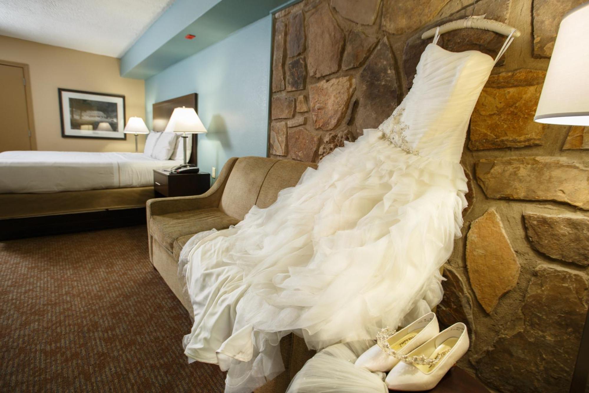 King Executive Soaking Tub Suite